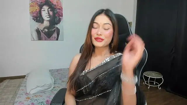 Snapshot of GoddessAnna chatting on 12-31-24, 06:13 GoddessAnna online show from 12-31-24, 06:13