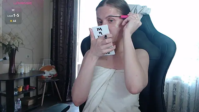 JessieOMays online show from 06-08-26, 11:43