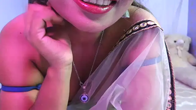 julika online show from 09-19-25, 05:57