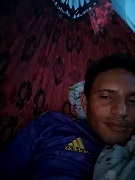 Snapshot of 68_Toni chatting on 11-21-25, 02:32 68 Toni online show from 11-21-25, 02:32