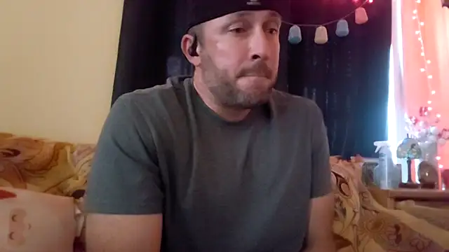 Snapshot of Lexxstacy chatting on 12-15-25, 05:50 Lexxstacy online show from 12-15-25, 05:50