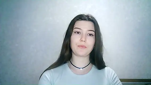 Snapshot of SeductiveTati chatting on 12-18-24, 12:21 SeductiveTati online show from 12-18-24, 12:21