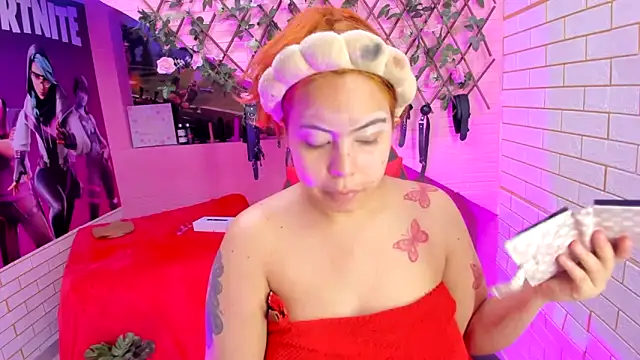 Snapshot of marcellaa303av chatting on 05-16-26, 11:57 marcellaa303av online show from 05-16-26, 11:57