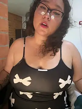 CinnamonCookiez online show from 12-17-24, 03:50