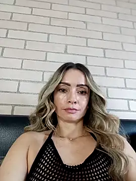 Snapshot of Loly_Horny chatting on 04-16-26, 10:01 Loly Horny online show from 04-16-26, 10:01