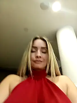 Snapshot of Loly_Horny chatting on 04-22-26, 11:17 Loly Horny online show from 04-22-26, 11:17