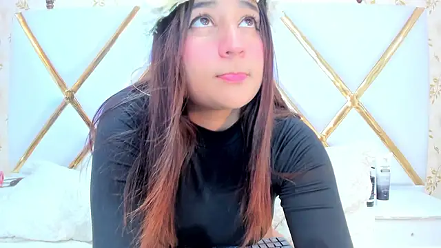 LaurenHu online show from 01-28-25, 04:39