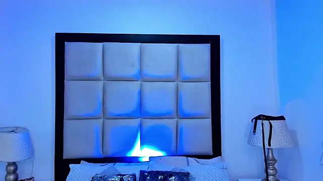 LaurenHu online show from 01-31-25, 05:09