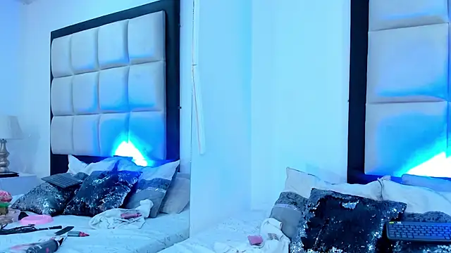 LaurenHu online show from 02-03-25, 05:51