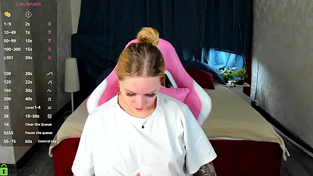 Carol  Cox online show from 11-05-25, 10:43