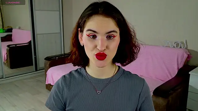 FridaCure online show from 01-04-25, 07:34