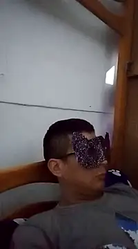 Snapshot of PequeArely chatting on 12-04-24, 01:25 PequeArely online show from 12-04-24, 01:25