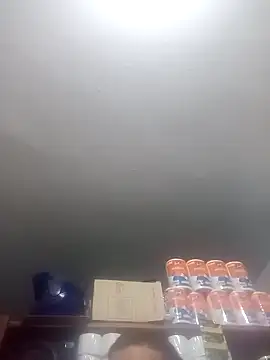 Snapshot of PequeArely chatting on 12-17-24, 03:17 PequeArely online show from 12-17-24, 03:17