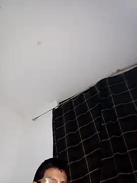 Snapshot of PequeArely chatting on 01-14-25, 04:47 PequeArely online show from 01-14-25, 04:47