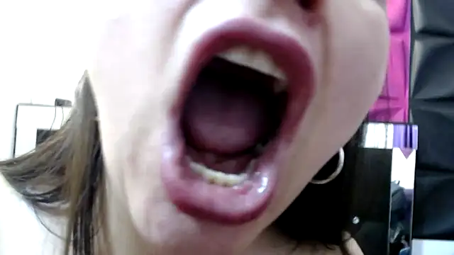 ScarletGlow1 online show from 12-28-24, 03:26