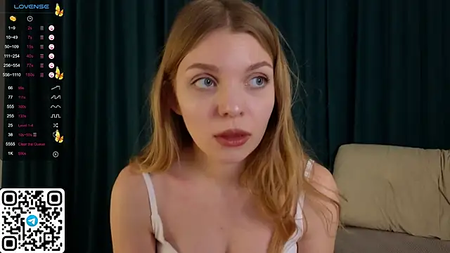 ElswythDecoursey online show from 01-13-25, 05:02