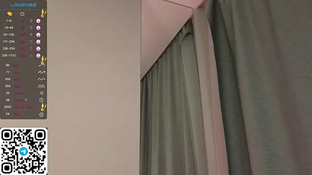 ElswythDecoursey online show from 02-11-25, 09:03