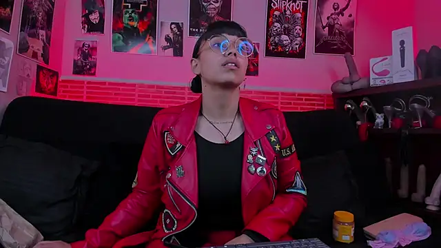 lilith-deveraux online show from 09-26-25, 01:59