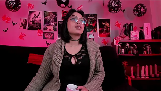 lilith-deveraux online show from 11-06-25, 05:36