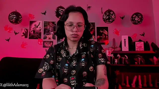 lilith-deveraux online show from 11-24-25, 03:34