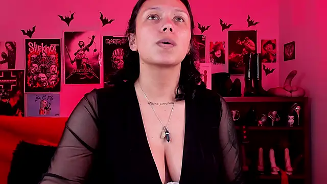 Snapshot of lilith-deveraux chatting on 04-15-26, 01:56 lilith-deveraux online show from 04-15-26, 01:56