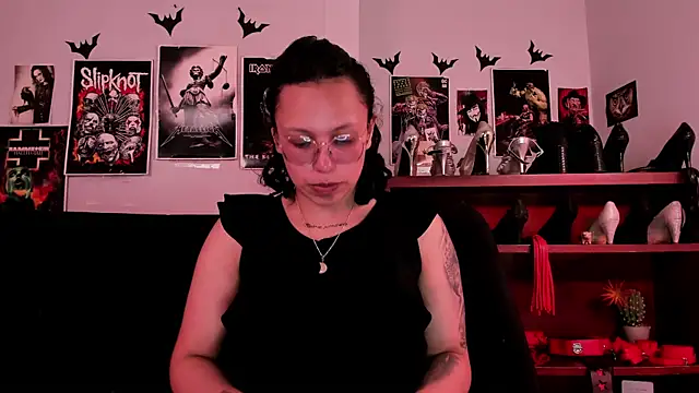 lilith-deveraux online show from 06-23-26, 07:23