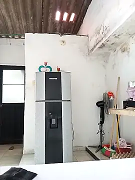 Karii-R online show from 09-23-25, 06:22