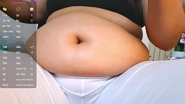 Snapshot of virtual_charm chatting on 03-12-26, 02:01 virtual charm online show from 03-12-26, 02:01