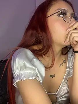 Snapshot of _charlott_dm chatting on 02-04-25, 09:31 charlott dm online show from 02-04-25, 09:31