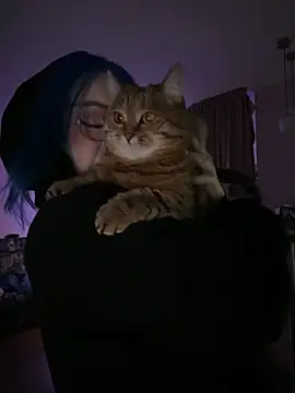 Snapshot of MaddisonHaas chatting on 10-04-25, 01:47 MaddisonHaas online show from 10-04-25, 01:47