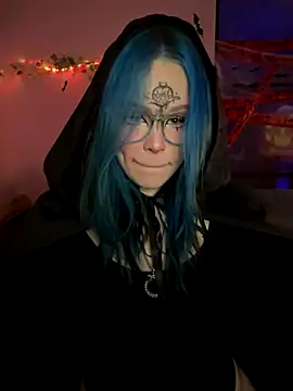 Snapshot of MaddisonHaas chatting on 11-02-25, 12:13 MaddisonHaas online show from 11-02-25, 12:13