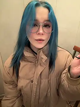 Snapshot of MaddisonHaas chatting on 11-17-25, 12:49 MaddisonHaas online show from 11-17-25, 12:49