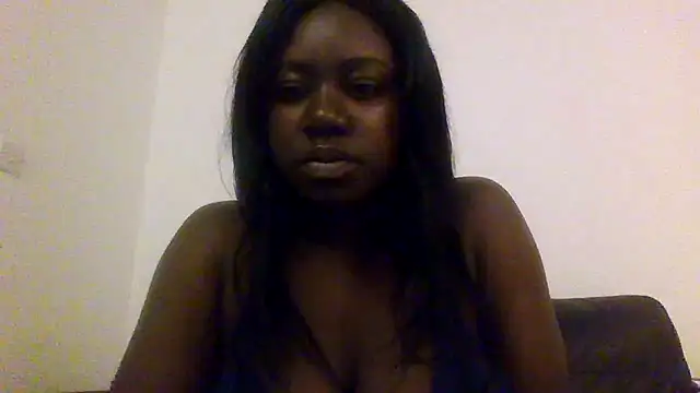 Snapshot of Slutty_Kiki_Bella chatting on 03-06-25, 08:05 Slutty Kiki Bella online show from 03-06-25, 08:05