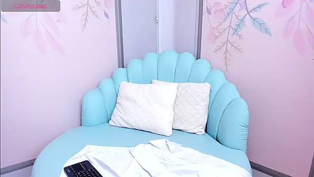 Sweetgirl4u  online show from 02-05-25, 03:09