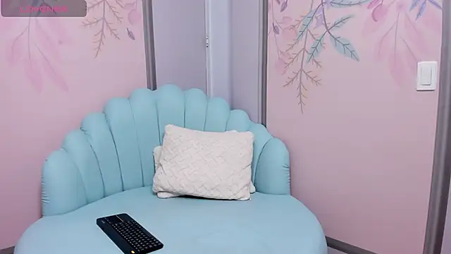 Sweetgirl4u  online show from 02-13-25, 10:12
