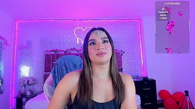 KylieVictoria online show from 02-11-25, 04:44