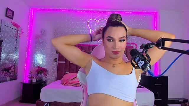 KylieVictoria online show from 03-12-25, 04:51