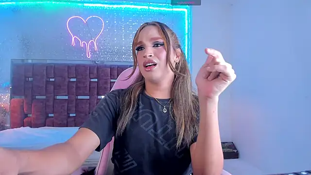 KylieVictoria online show from 11-04-25, 05:28