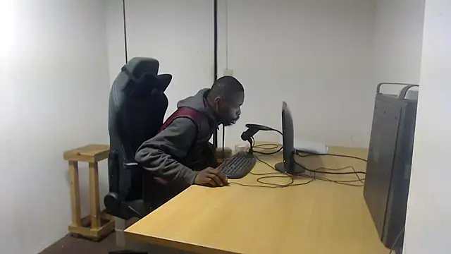 Mastertopdome online show from 06-13-26, 03:04