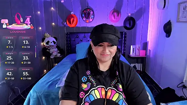 Ivonnee   online show from 11-30-25, 11:42