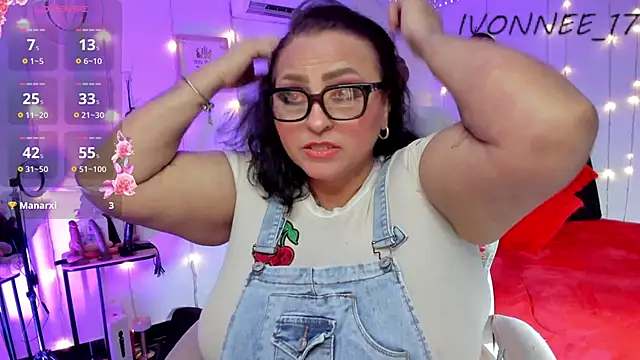 Snapshot of Ivonnee__ chatting on 03-22-26, 12:25 Ivonnee online show from 03-22-26, 12:25