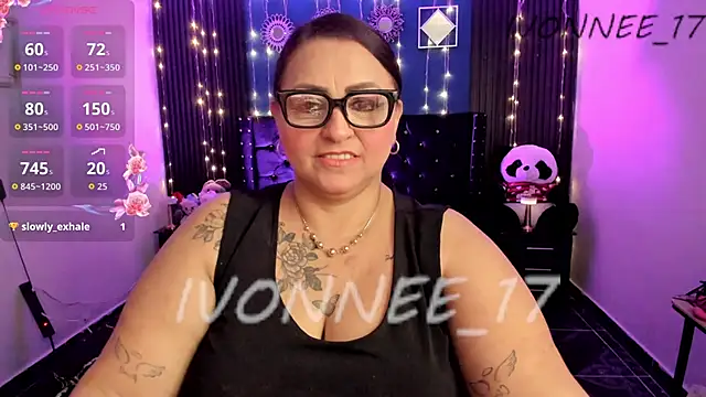 Snapshot of Ivonnee__ chatting on 03-31-26, 04:35 Ivonnee online show from 03-31-26, 04:35