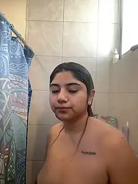karlynoguez online show from 01-10-25, 03:27