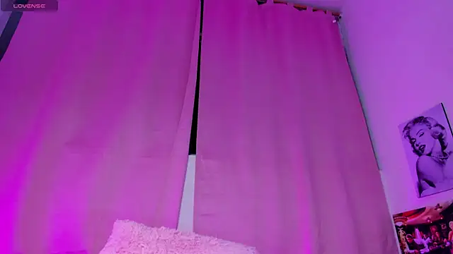 Snapshot of tellmebri chatting on 03-18-25, 08:25 tellmebri online show from 03-18-25, 08:25