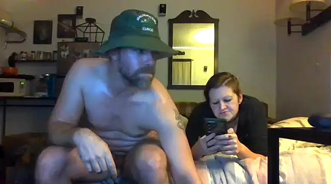 Snapshot of Cooperstone chatting on 12-02-24, 01:25 Cooperstone online show from 12-02-24, 01:25