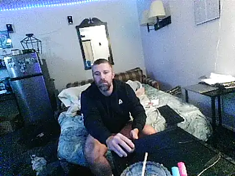 Snapshot of Cooperstone chatting on 12-07-24, 04:36 Cooperstone online show from 12-07-24, 04:36