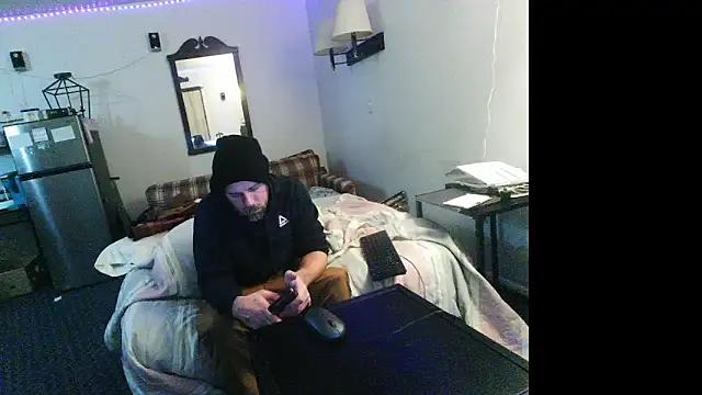 Snapshot of Cooperstone chatting on 12-08-24, 01:56 Cooperstone online show from 12-08-24, 01:56