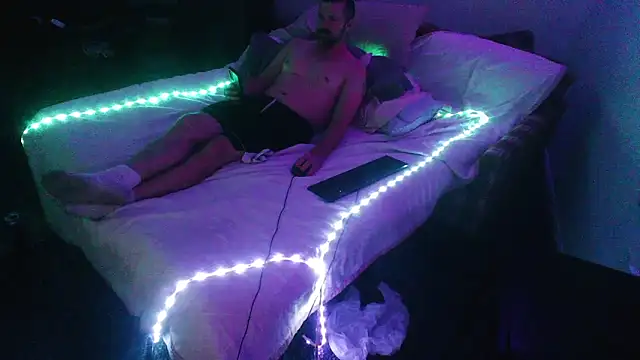 Snapshot of Cooperstone chatting on 12-13-24, 05:49 Cooperstone online show from 12-13-24, 05:49