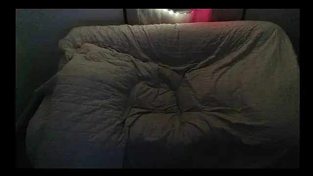 Snapshot of Cooperstone chatting on 12-18-24, 12:32 Cooperstone online show from 12-18-24, 12:32