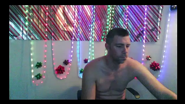 Snapshot of Cooperstone chatting on 12-22-24, 02:28 Cooperstone online show from 12-22-24, 02:28